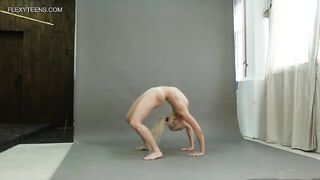 Dora Tornaszkova gymnaste flexible super chaude nue