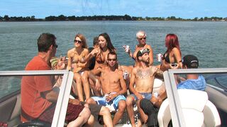 Speedboat Orgy - PARTIE 1