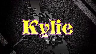 Kylie em Trike Patrol - trailer