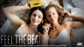 Feel The Beat - Mia Trejsi et Sarah Kay