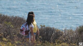 Vamos A La Playa - Baby Nicols & Julia De Lucia