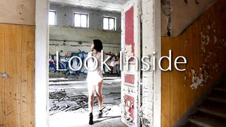 Look Inside 2 - Lana W