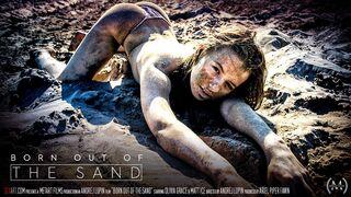 Born Out Of The Sand - Olivia Grace et Matt Ice