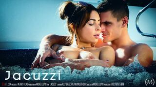 Jacuzzi - Ally Breelsen y Maxmilian Dior