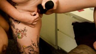 Trio succhiacazzi e gioco di figa Pt3