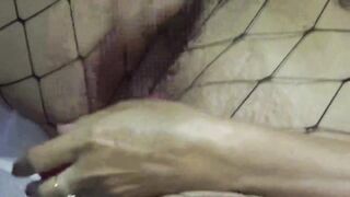 Netzkleid mit großen Löchern, Pt2