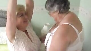 Libby incontra Claire Fox Film