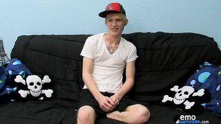 O doce jovem Dustin não é tão doce assim! - Dustin Dibella