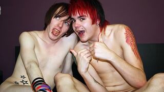 Gut bestückter Emo Drake benutzt Sean als Schwanzspielzeug - Sean Taylor & Drake Blaize