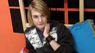 Preston Loves To Show Off His Wanking Technique - Preston Andrews