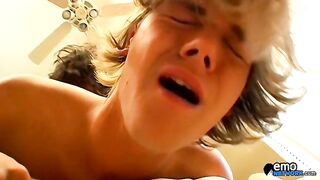 Emo Flip Flop con ragazzi amanti dello sperma - Dillon Samuels e Kyros Christian