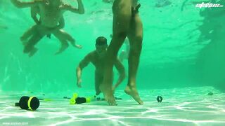 6 Horny Twinks & Studs Dish Up A Spunktastic Bareback Poolside Orgy! HD