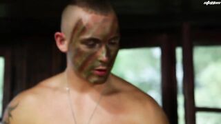 Uma foda crua de dois galos HD