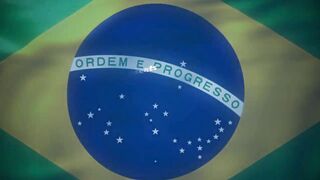 Alex golpea a Matheus Wilhans