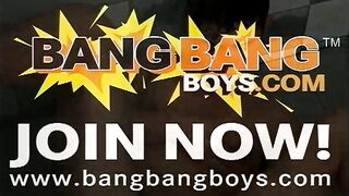 Lucas Pirelli avec un jouet