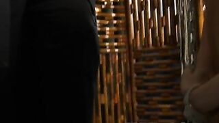 Holly, la blonde ringarde punie