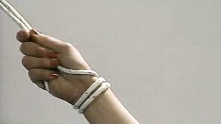 Modelos punidas com dor