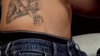 2 gierige Jungs mit großen Schwänzen - James Dixon und Tyler Jenkins