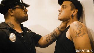 O policial quer entrar, parte 2