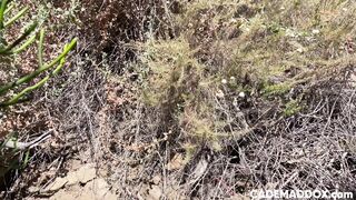 Topping au bord du sentier