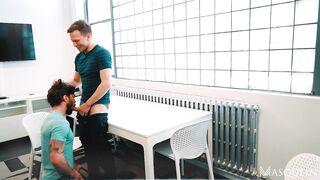 Servicio de acompañantes, parte 3