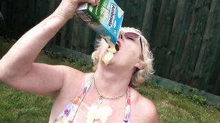 Planschen im Garten Pt1