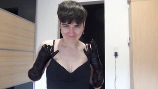 Trabalho de mão enluvada