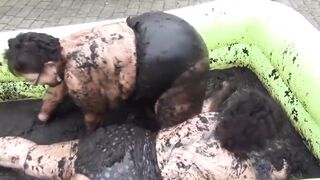 Kim & Honey Mud Wrestling Pt1