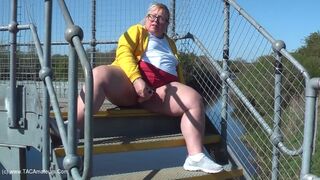 Canal Dildo Play Pt1