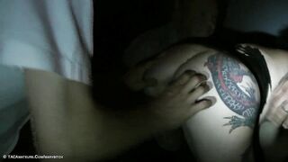 Ausgestellt und in einem Sexshop gefickt Pt2