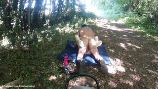 Follando en el bosque Pt2