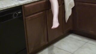 Mojarse en la cocina - el video