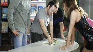 Agenzia di viaggi Two Girl Pt1