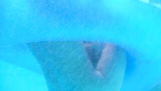 Ragazze hot in piscina