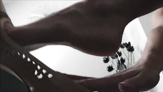 Raven sente i suoi piedi