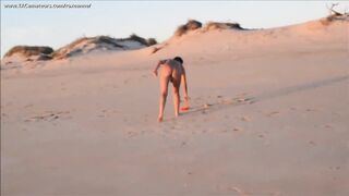 Bikini a fascia sulla spiaggia