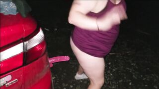 Scopando la mia macchina e il mio dildo Pt1