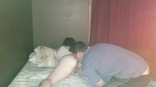 La sexy NEBBW se deja comer el culo y el coño, parte 1