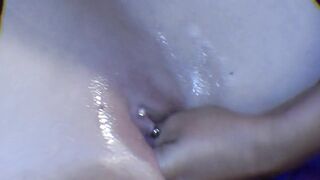 Lesbo a tre che schizza ninfa