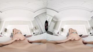 La mia sorellastra è sempre al mio fianco