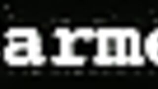 Suspenso, eletrificado e espancado