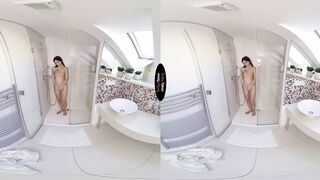 Tomando una ducha con Kate Rich