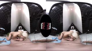 A mamãe saiu, o papai entrou