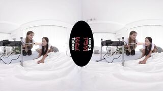 Los gemelos Dellai prueban una máquina de follar