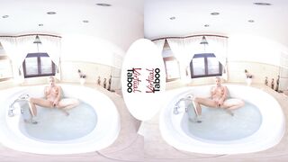 Hora do banho com MILF Natalie