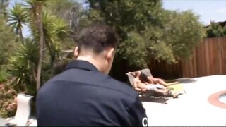 Accarezza il tuo cazzo e guardami mentre vengo scopato