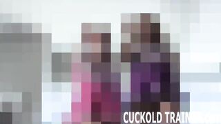 Quero que você veja como um homem de verdade me faz gozar