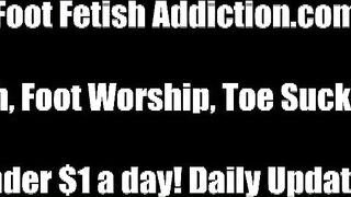 Ashley deixa você se masturbar aos pés dela