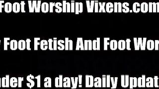 Leyla liebt Bellas entspannende Fußfetisch