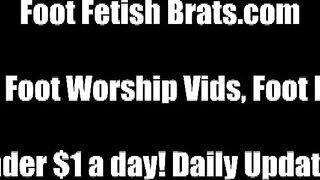 Vederla in collant mi ha fatto bagnare così tanto